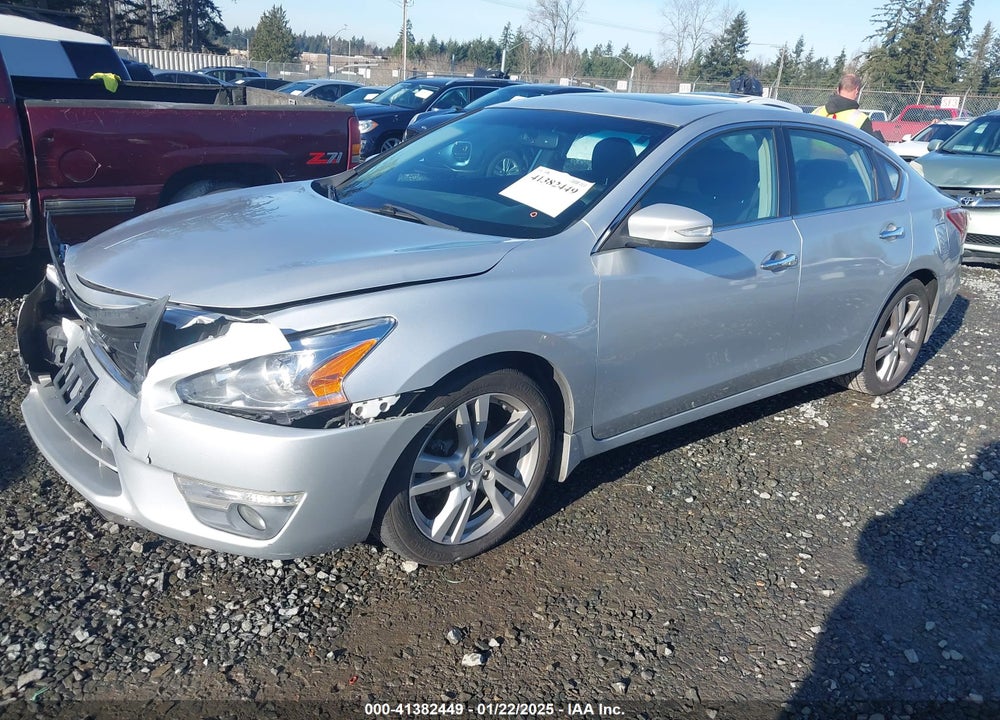 2013 NISSAN ALTIMA VIN: 1N4BL3AP5DN584942
