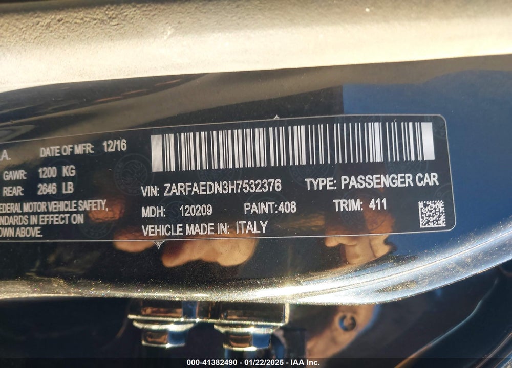 2017 ALFA ROMEO GIULIA VIN: ZARFAEDN3H7532376