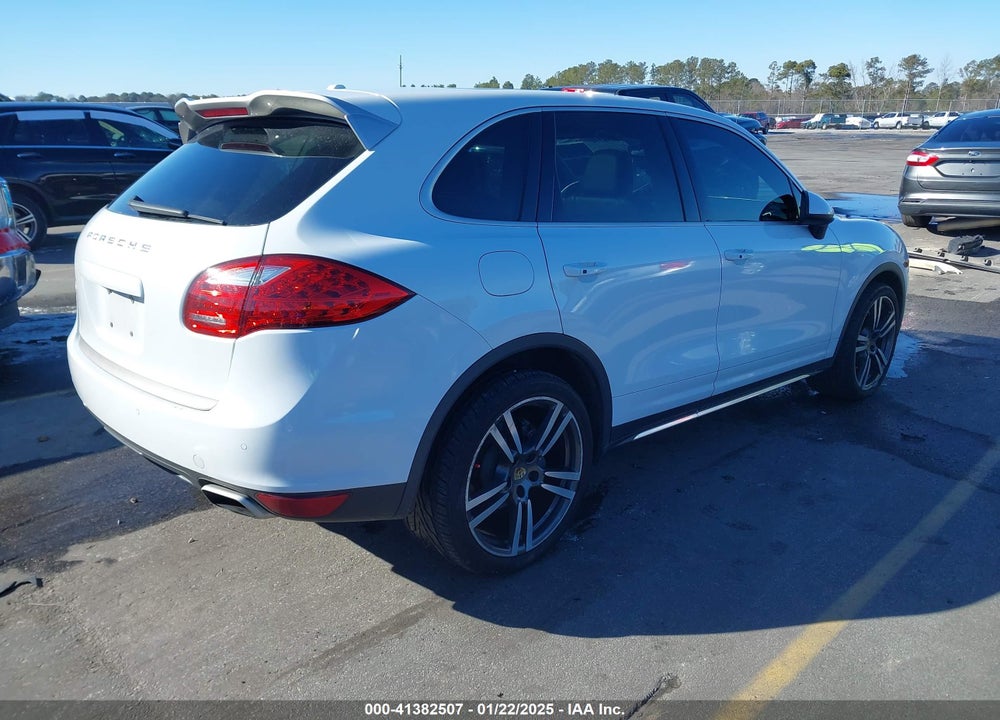 2014 PORSCHE CAYENNE PLATINUM EDITION VIN: WP1AA2A29ELA96437