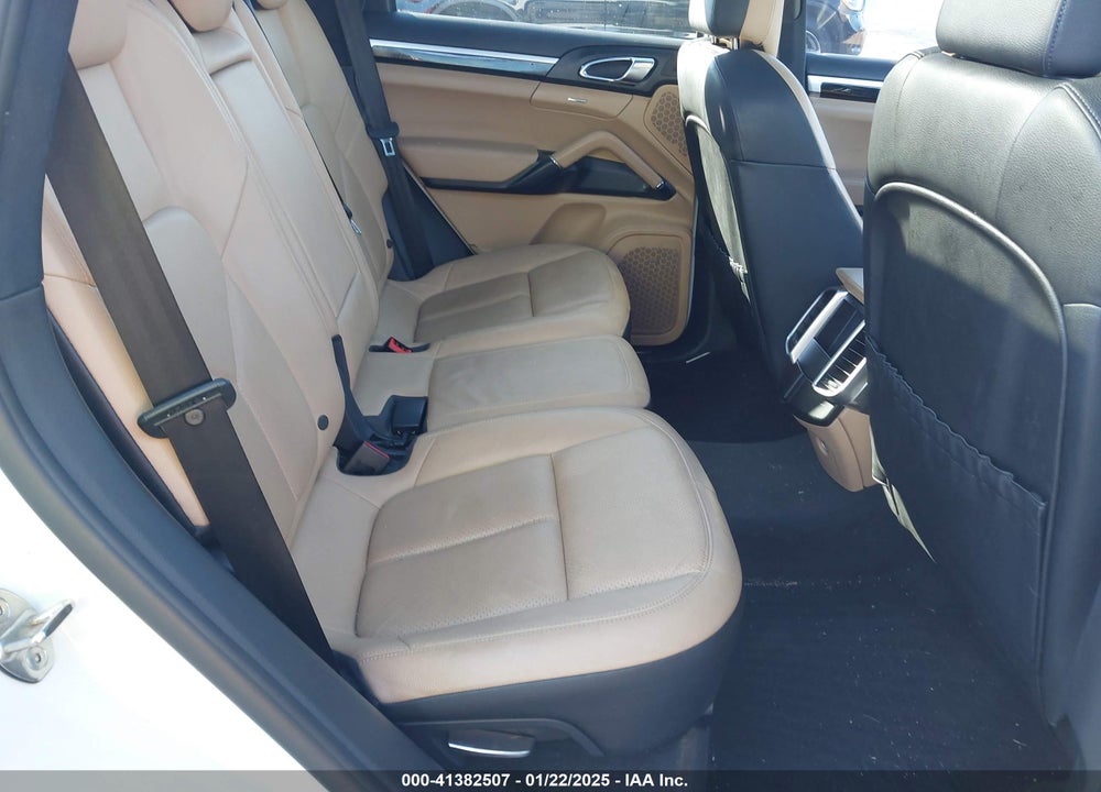 2014 PORSCHE CAYENNE PLATINUM EDITION VIN: WP1AA2A29ELA96437