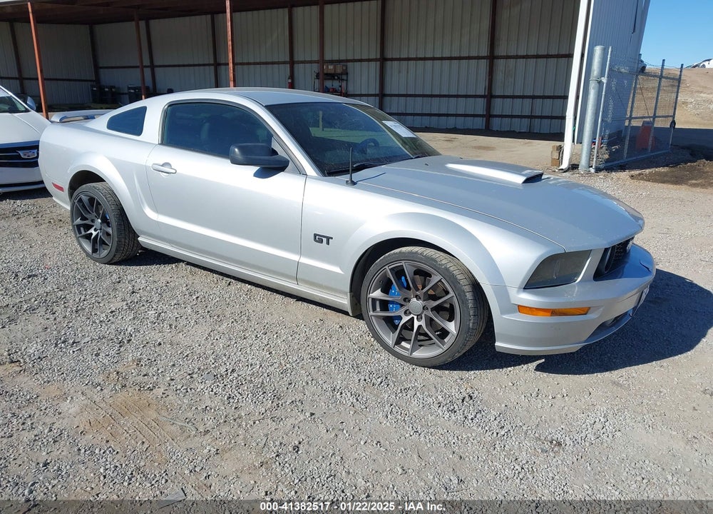 2008 FORD MUSTANG GT DELUXE/GT PREMIUM VIN: 1ZVHT82H185201557