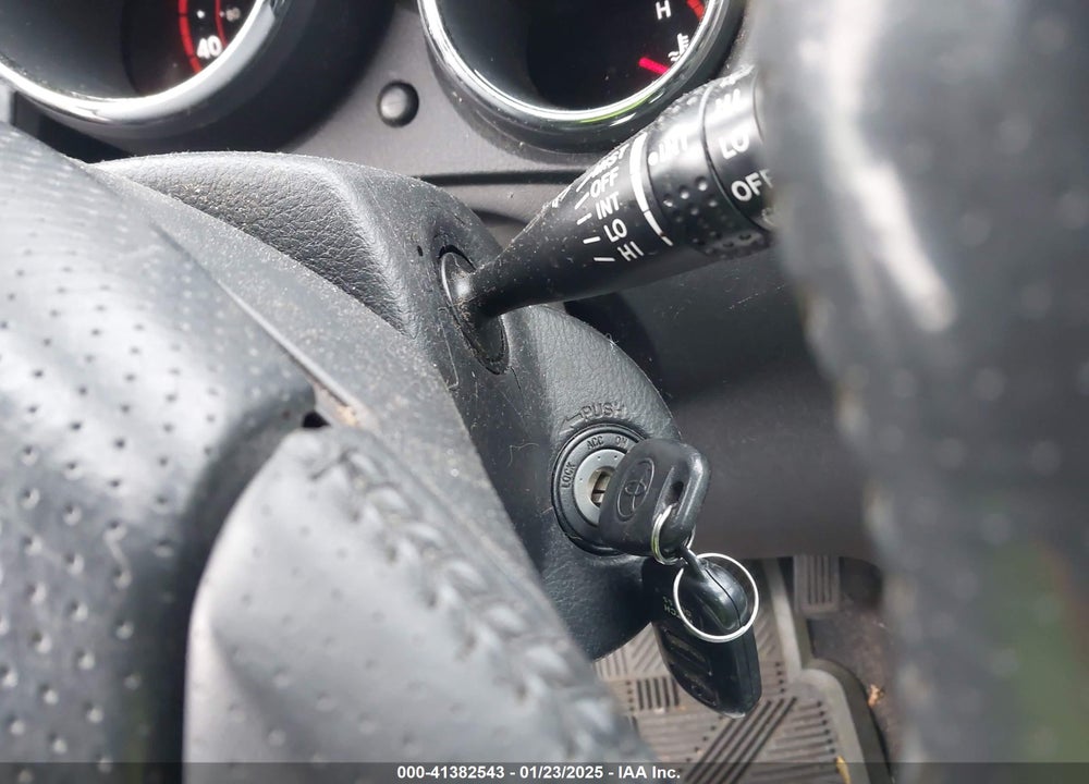 2007 TOYOTA MATRIX/XR VIN: 2T1KR30E17C657207