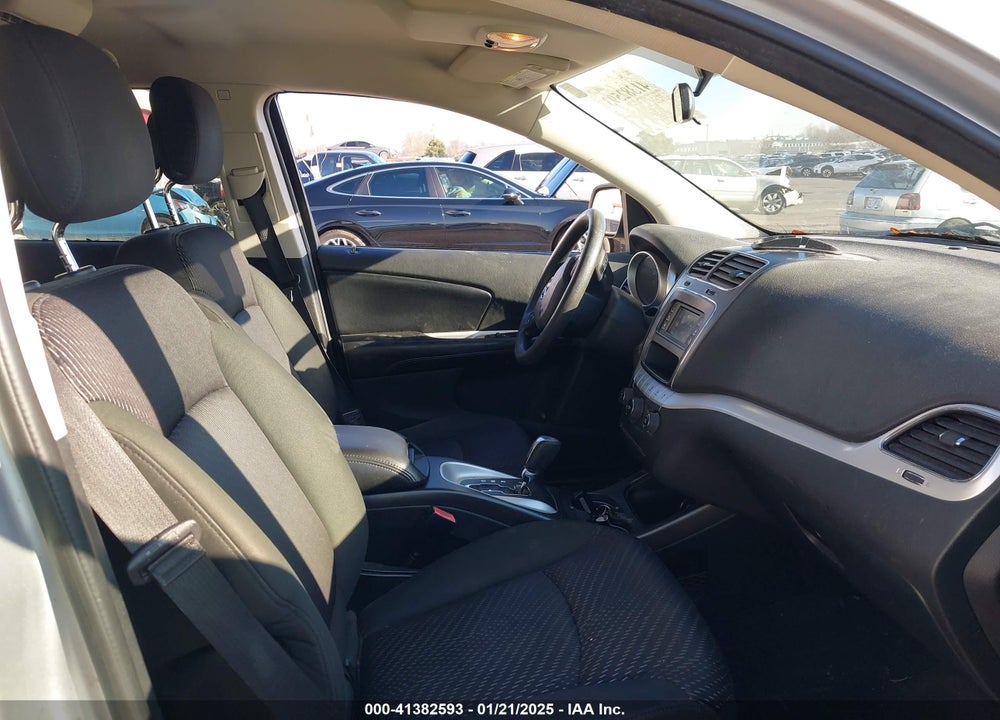 2011 DODGE JOURNEY MAINSTREET VIN: 3D4PG1FG6BT520264