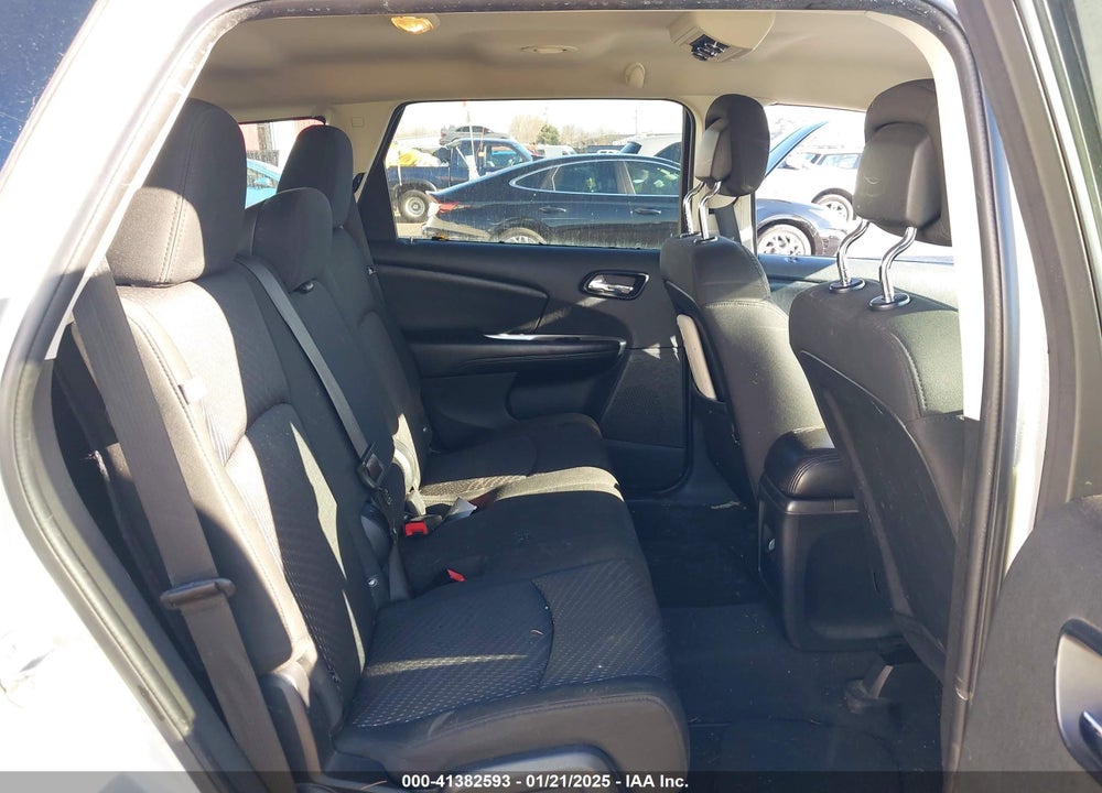 2011 DODGE JOURNEY MAINSTREET VIN: 3D4PG1FG6BT520264