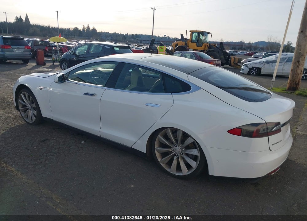 2014 TESLA MODEL S VIN: 5YJSA1H1XEFP62494