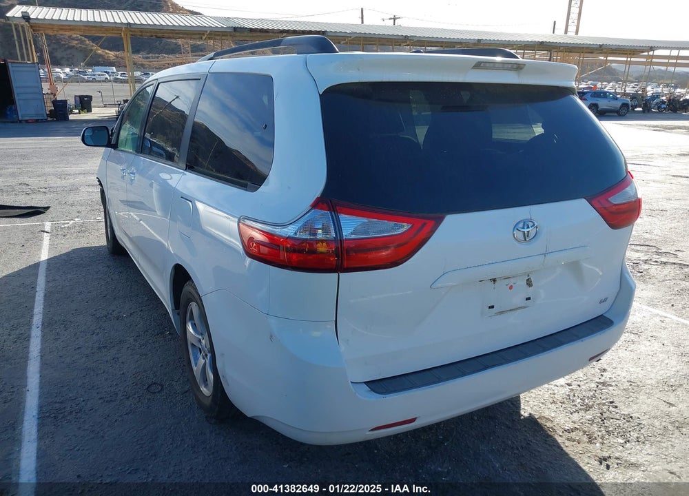 2015 TOYOTA SIENNA LE 8 PASSENGER VIN: 5TDKK3DC0FS541189