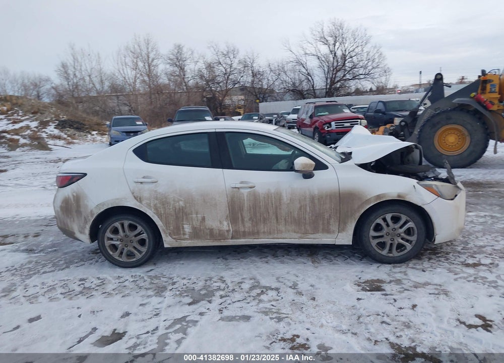 2017 TOYOTA YARIS IA VIN: 3MYDLBYV1HY176739