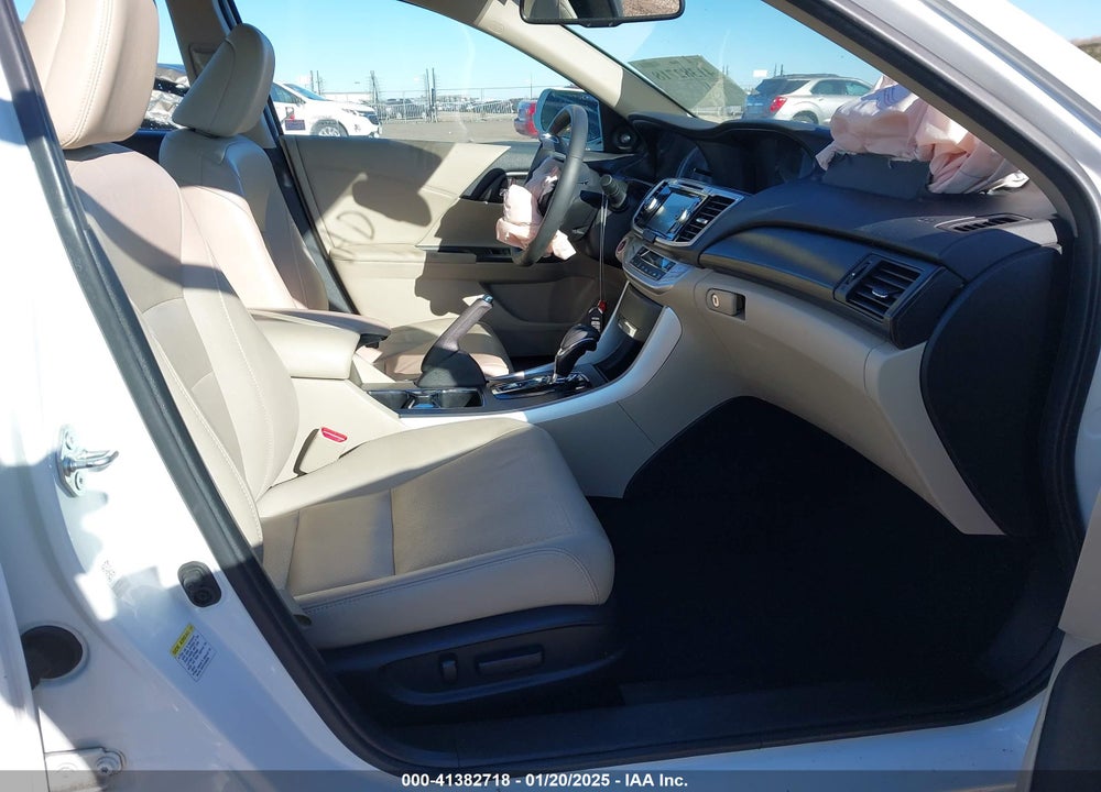 2015 HONDA ACCORD VIN: 1HGCR2F84FA175478