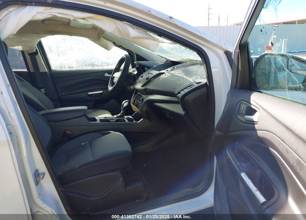 2018 FORD ESCAPE VIN: 1FMCU0GD5JUB17492