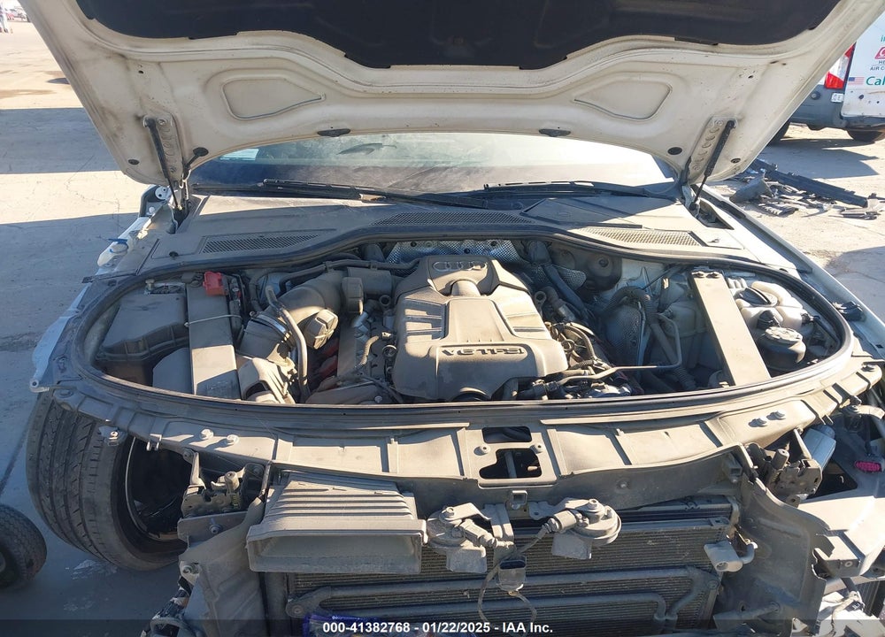 2014 AUDI A8 VIN: WAUAGAFD6EN005176