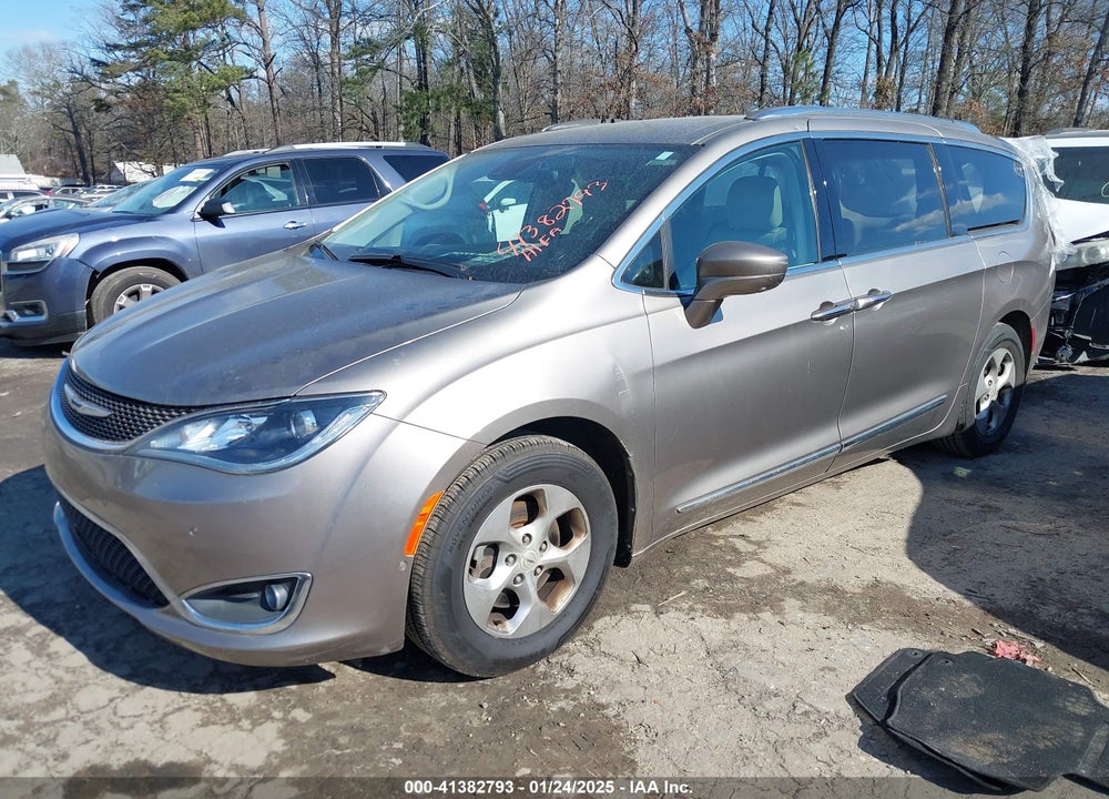 2017 CHRYSLER PACIFICA VIN: 2C4RC1EG8HR653560