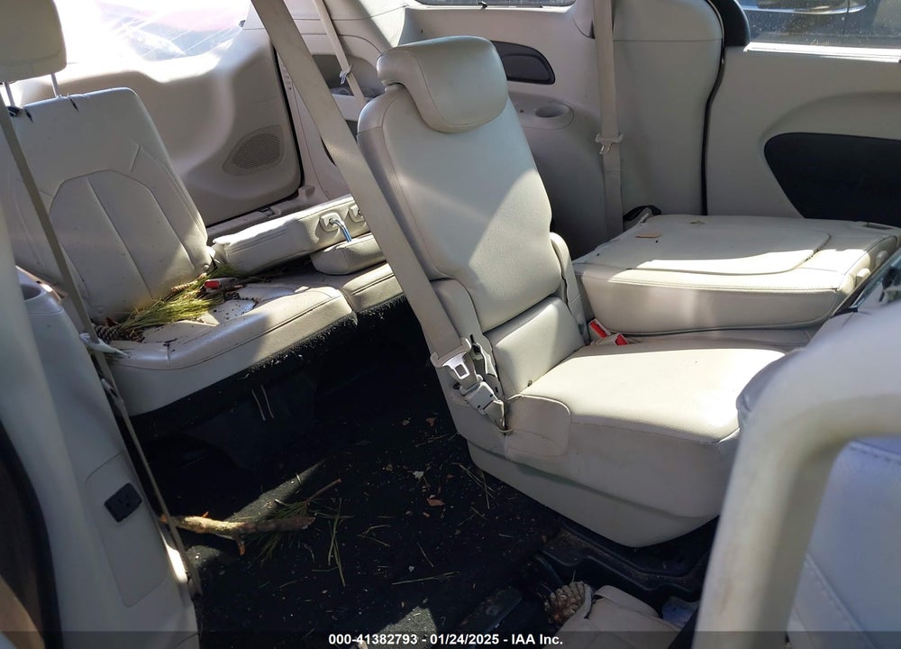 2017 CHRYSLER PACIFICA VIN: 2C4RC1EG8HR653560
