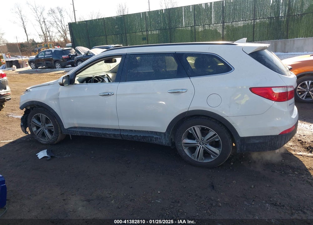 2016 HYUNDAI SANTA FE VIN: KM8SRDHF2GU145084