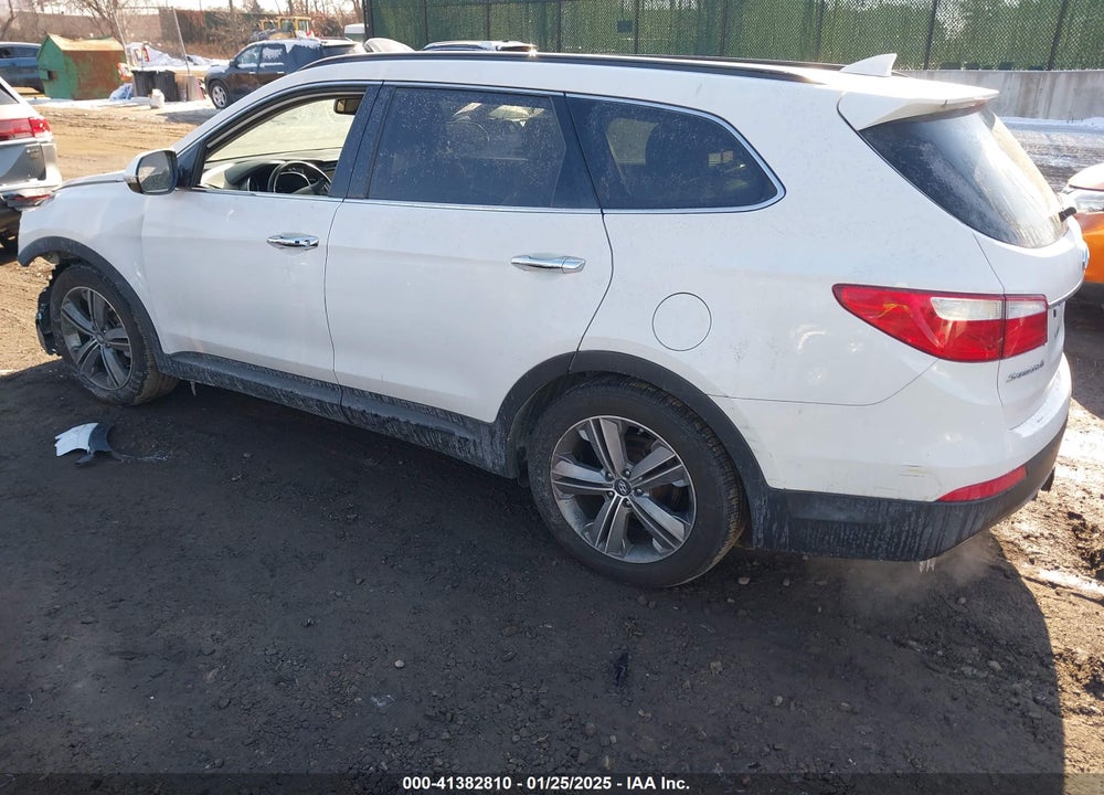 2016 HYUNDAI SANTA FE VIN: KM8SRDHF2GU145084