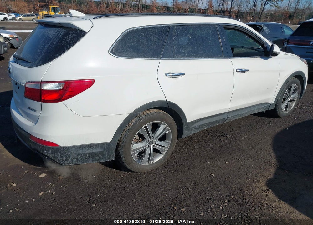 2016 HYUNDAI SANTA FE VIN: KM8SRDHF2GU145084