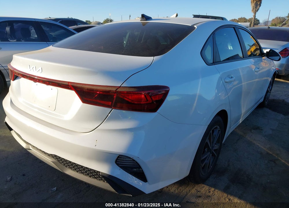 2022 KIA FORTE VIN: 3KPF24AD7NE456346