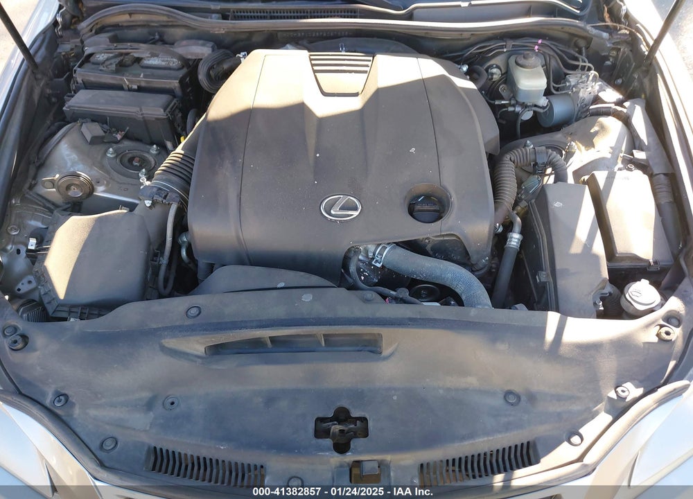 2015 LEXUS IS 250 VIN: JTHBF1D28F5057839
