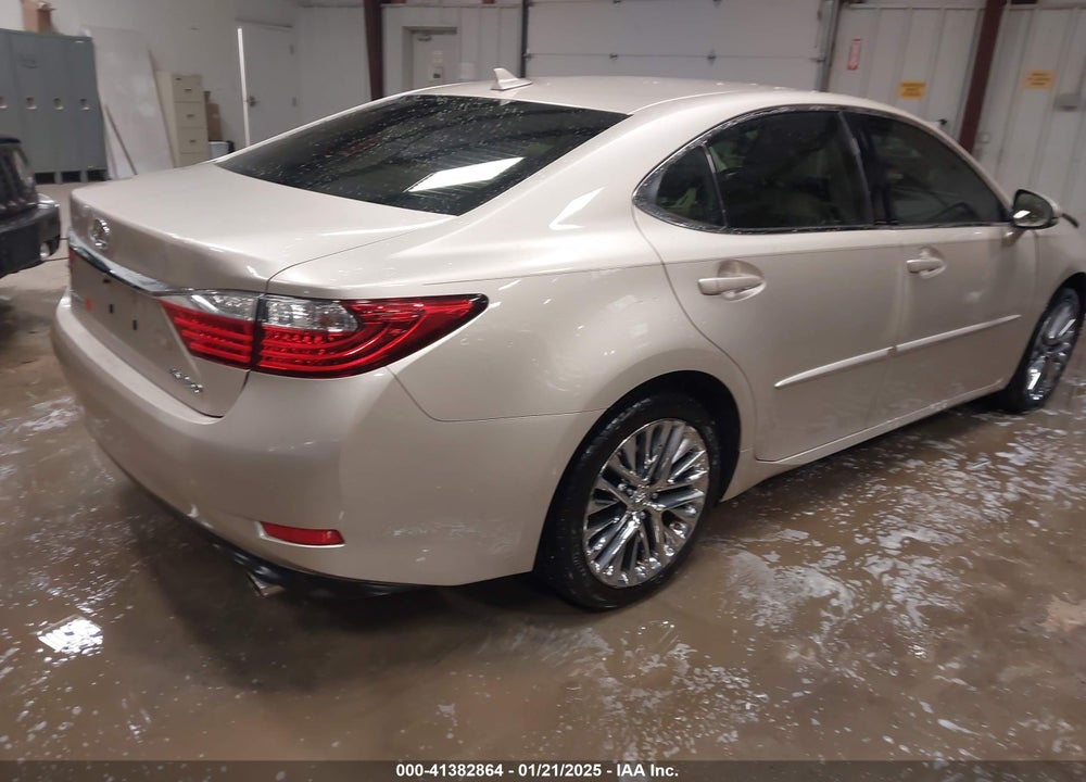 2013 LEXUS ES 350 VIN: JTHBK1GG5D2040515