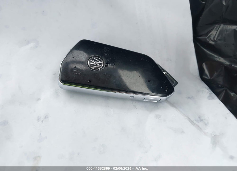 2022 VOLKSWAGEN ID.4 PRO S VIN: WVGKMPE25NP060804
