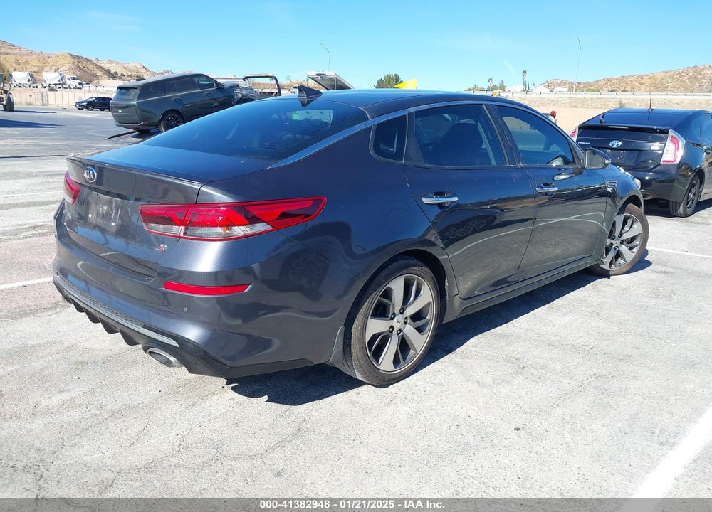 2019 KIA OPTIMA VIN: 5XXGT4L3XKG313593