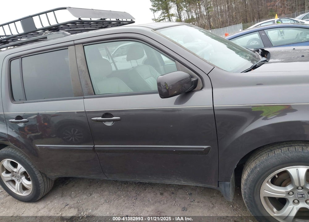 2013 HONDA PILOT VIN: 5FNYF4H54DB068866