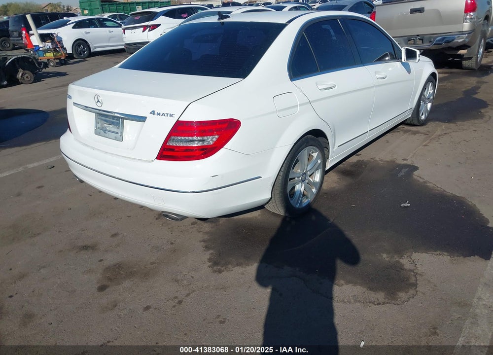2013 MERCEDES-BENZ C 300 VIN: WDDGF8AB1DR271393