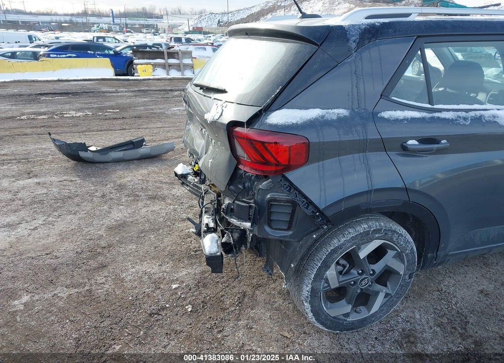 2023 HYUNDAI VENUE VIN: KMHRC8A3XPU274875