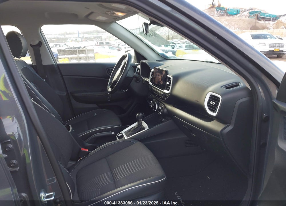 2023 HYUNDAI VENUE VIN: KMHRC8A3XPU274875