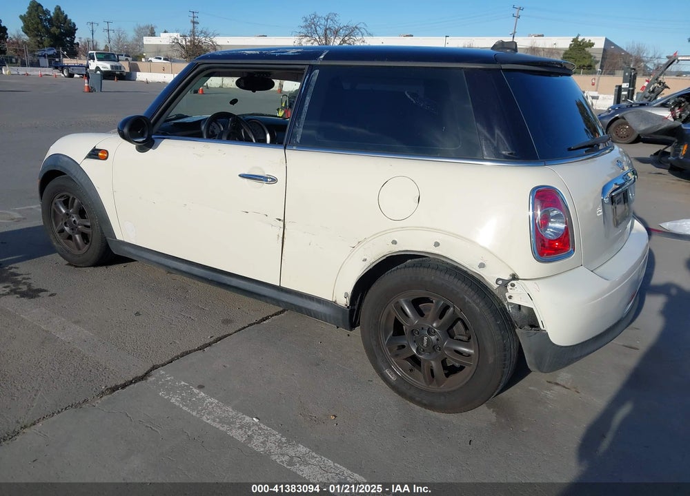 2012 MINI COOPER VIN: WMWSU3C56CT254981