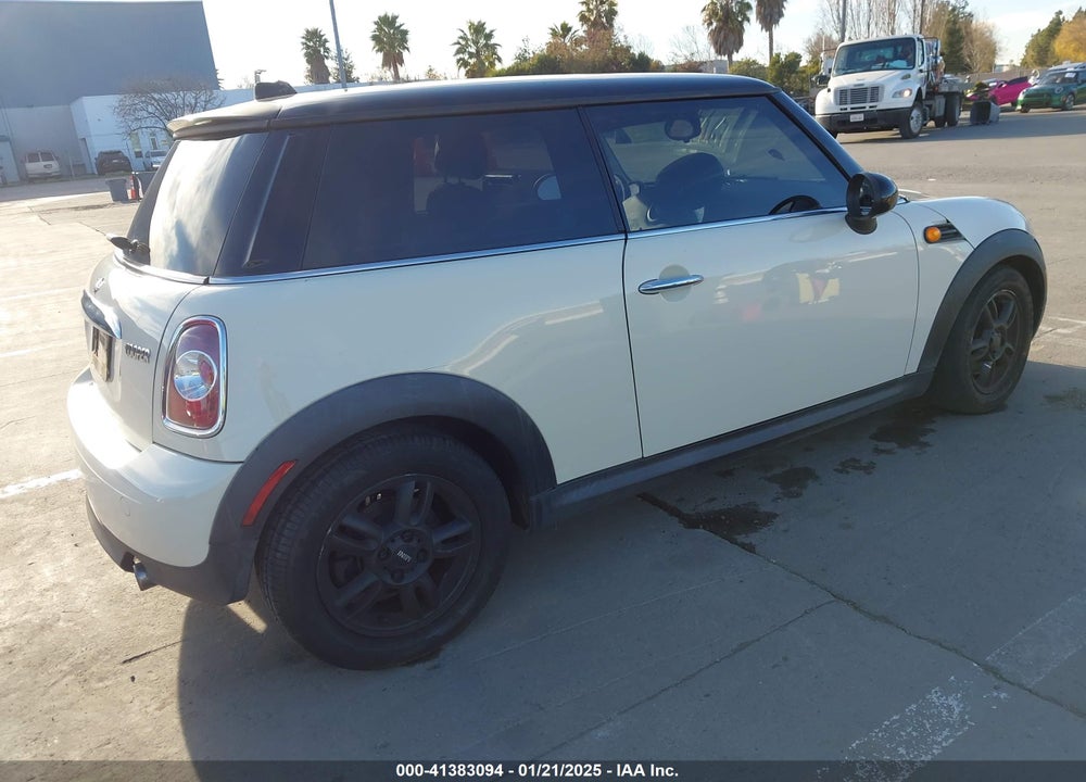 2012 MINI COOPER VIN: WMWSU3C56CT254981