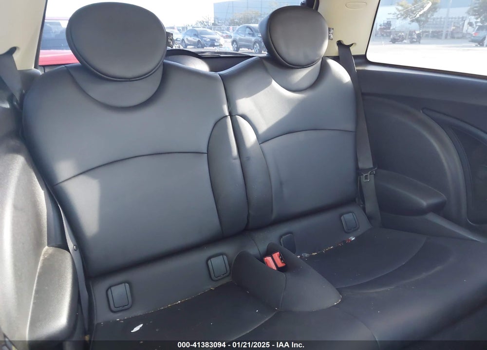 2012 MINI COOPER VIN: WMWSU3C56CT254981