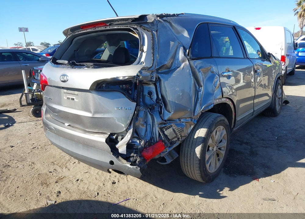 2015 KIA SORENTO EX V6 VIN: 5XYKU4A78FG643974