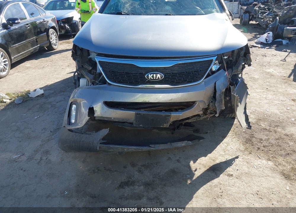 2015 KIA SORENTO EX V6 VIN: 5XYKU4A78FG643974