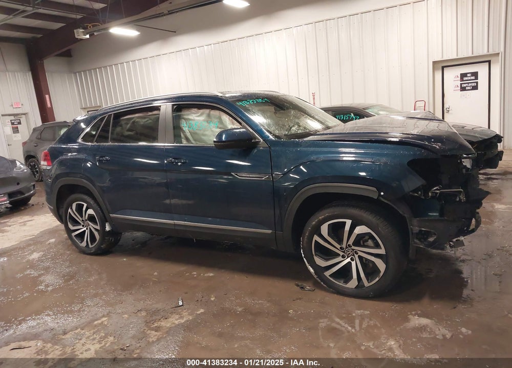 2022 VOLKSWAGEN ATLAS CROSS SPORT VIN: 1V2BE2CA4NC202659