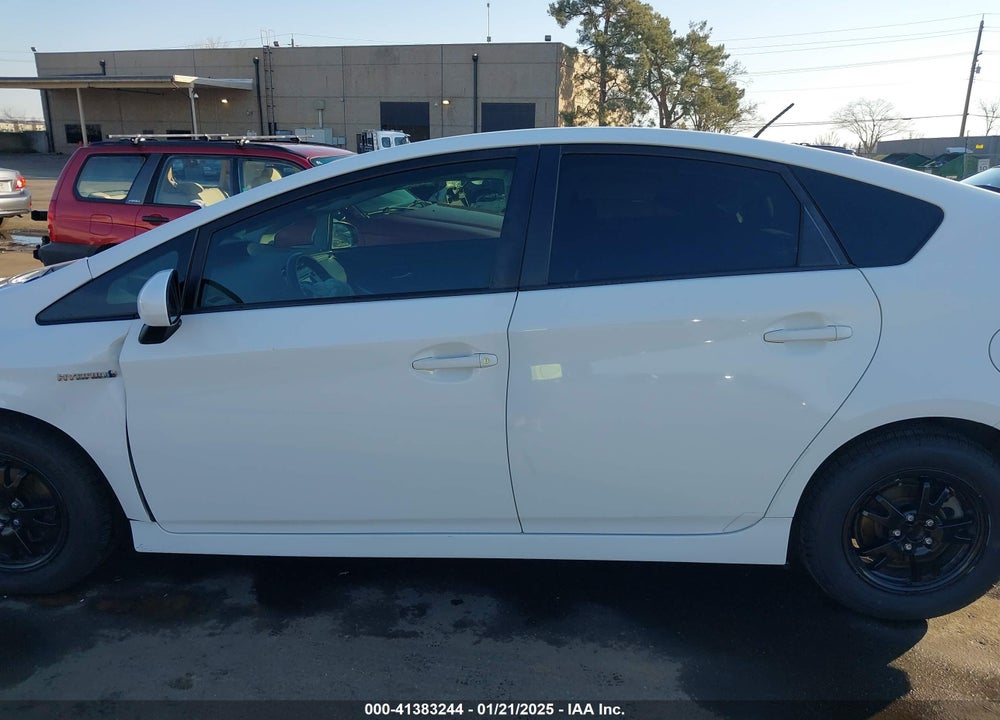 2015 TOYOTA PRIUS TWO VIN: JTDKN3DU9F1901461
