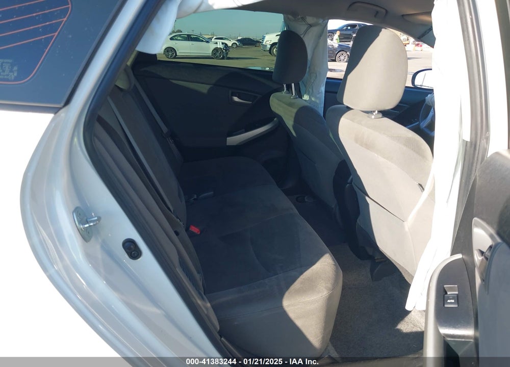 2015 TOYOTA PRIUS TWO VIN: JTDKN3DU9F1901461