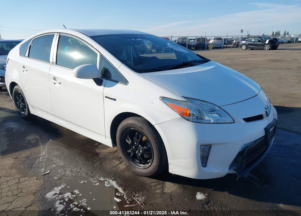 2015 TOYOTA PRIUS TWO VIN: JTDKN3DU9F1901461