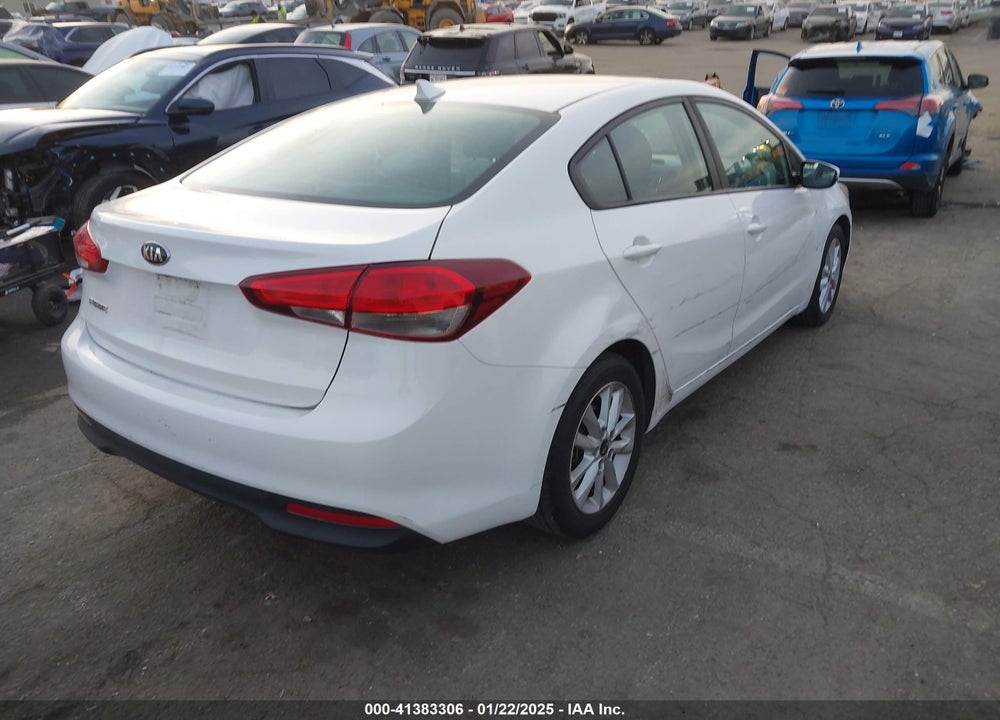 2017 KIA FORTE LX VIN: 3KPFL4A72HE012190