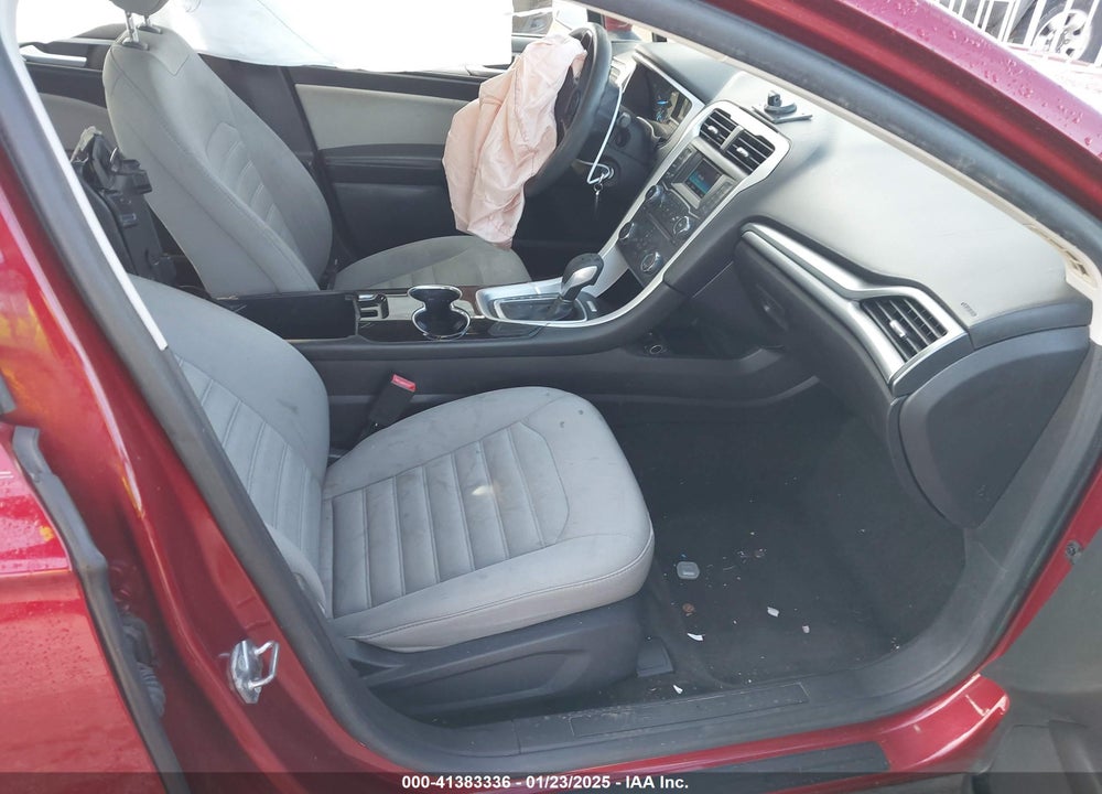 2015 FORD FUSION S VIN: 3FA6P0G75FR261017