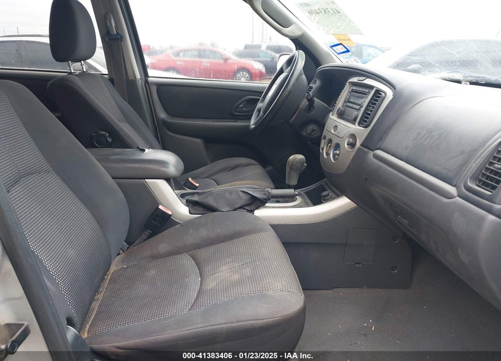 2005 MAZDA TRIBUTE S VIN: 4F2YZ04125KM17093