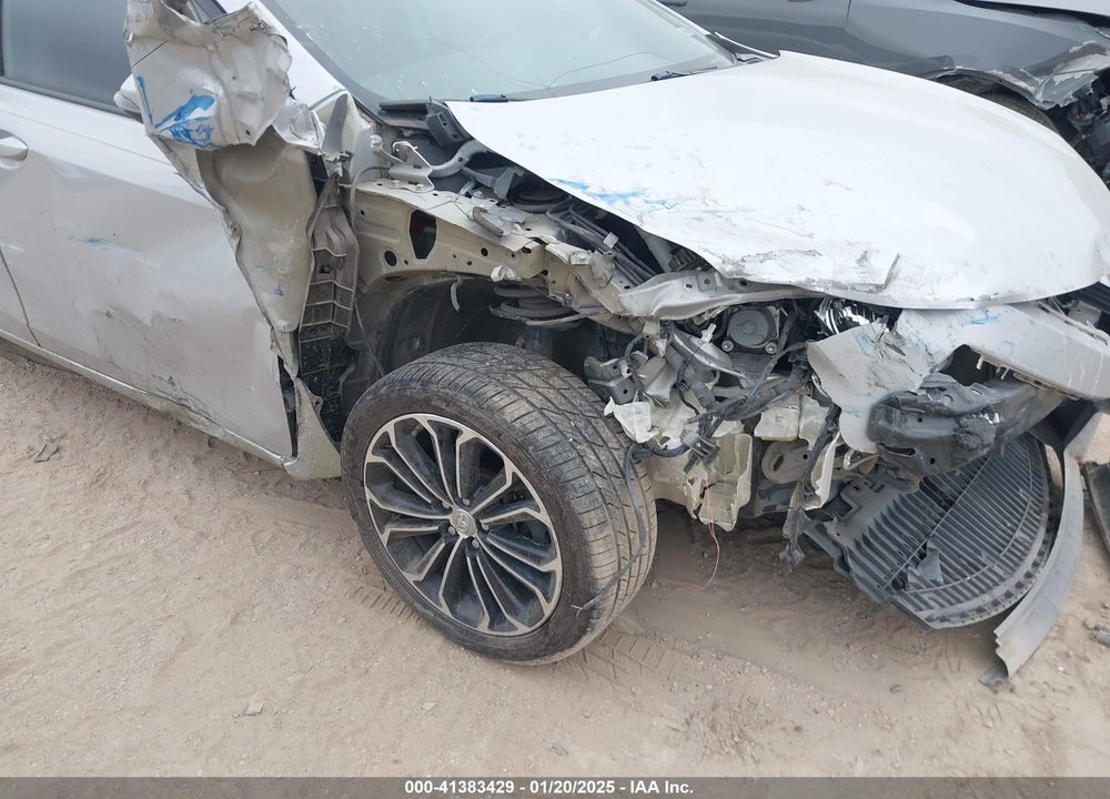 2015 TOYOTA COROLLA VIN: 5YFBURHE5FP312900