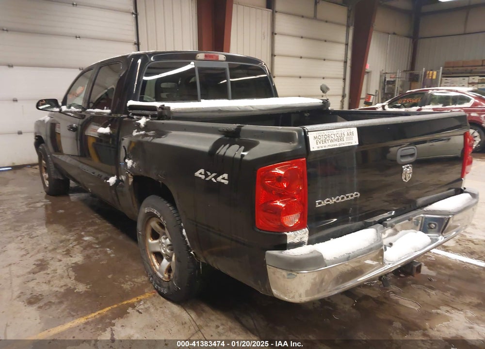 2005 DODGE DAKOTA ST VIN: 1D7HW28K05S305504