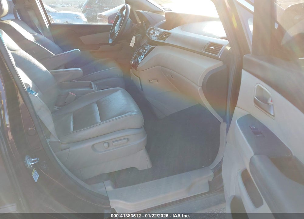 2011 HONDA ODYSSEY EX-L VIN: 5FNRL5H60BB093952