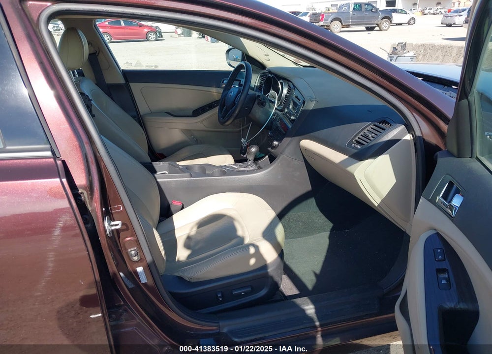 2011 KIA OPTIMA EX VIN: KNAGN4A76B5116728