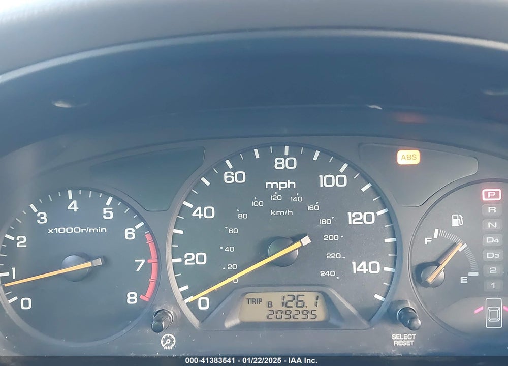 1998 HONDA ACCORD LX V6 VIN: 1HGCG1647WA022039