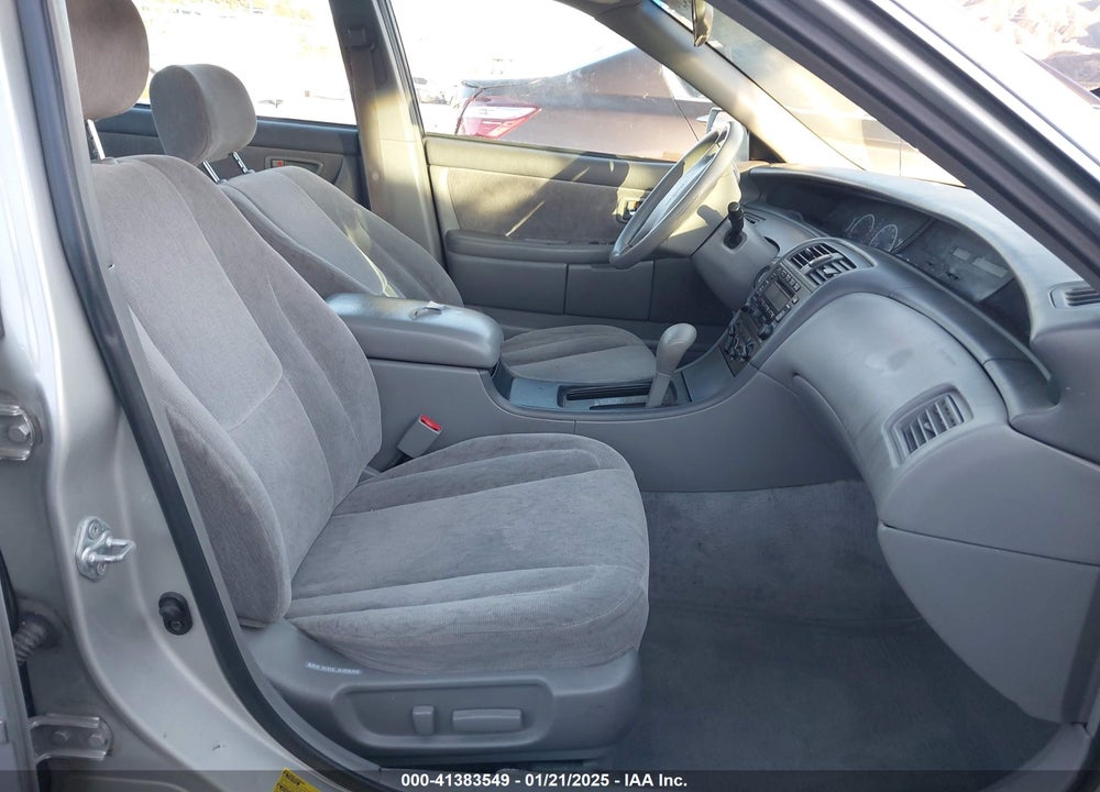 2000 TOYOTA AVALON XL VIN: 4T1BF28B0YU106277