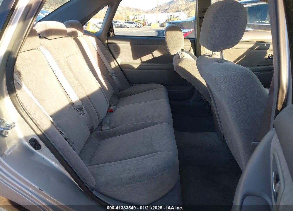 2000 TOYOTA AVALON XL VIN: 4T1BF28B0YU106277