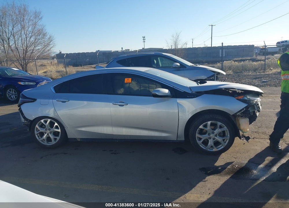 2018 CHEVROLET VOLT VIN: 1G1RB6S55JU106895