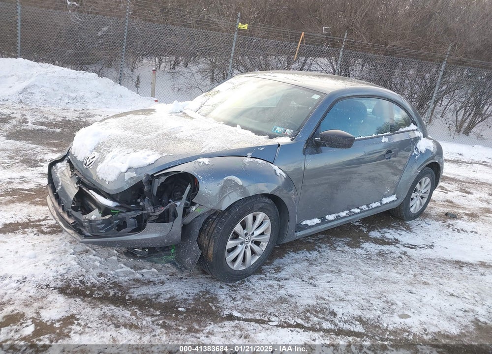 2016 VOLKSWAGEN BEETLE VIN: 3VWF17AT8GM636274