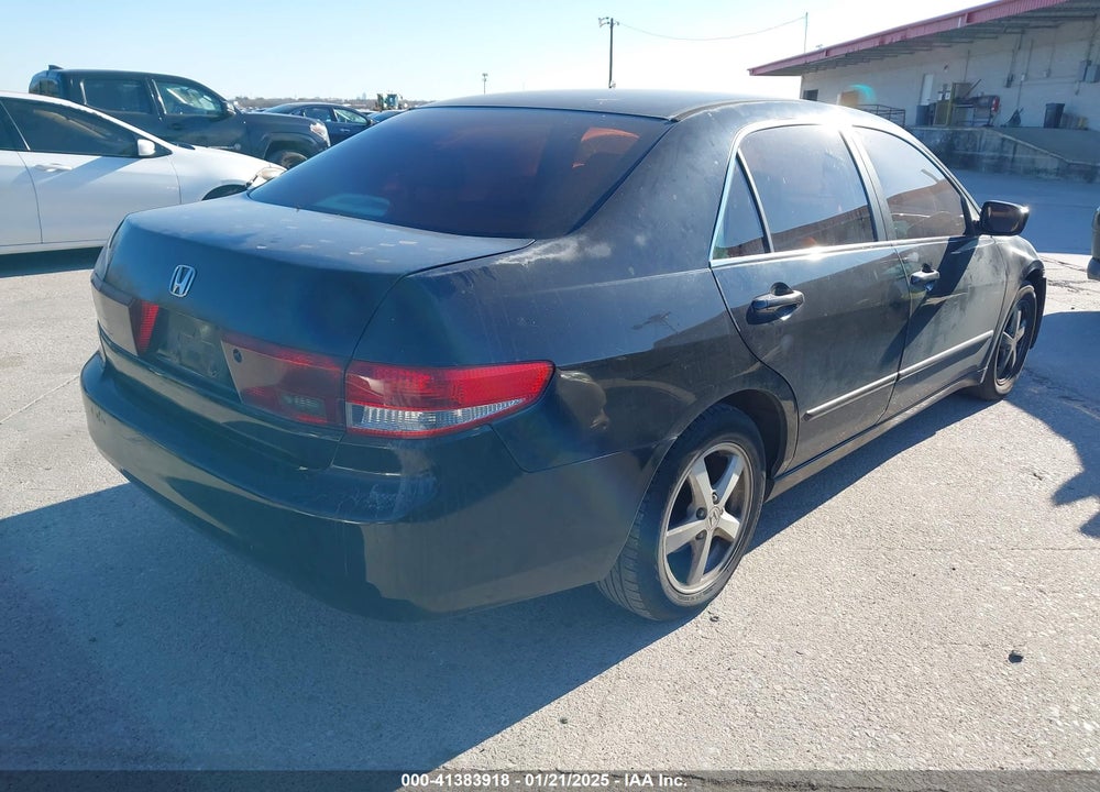 2003 HONDA ACCORD 2.4 EX VIN: JHMCM56673C072096